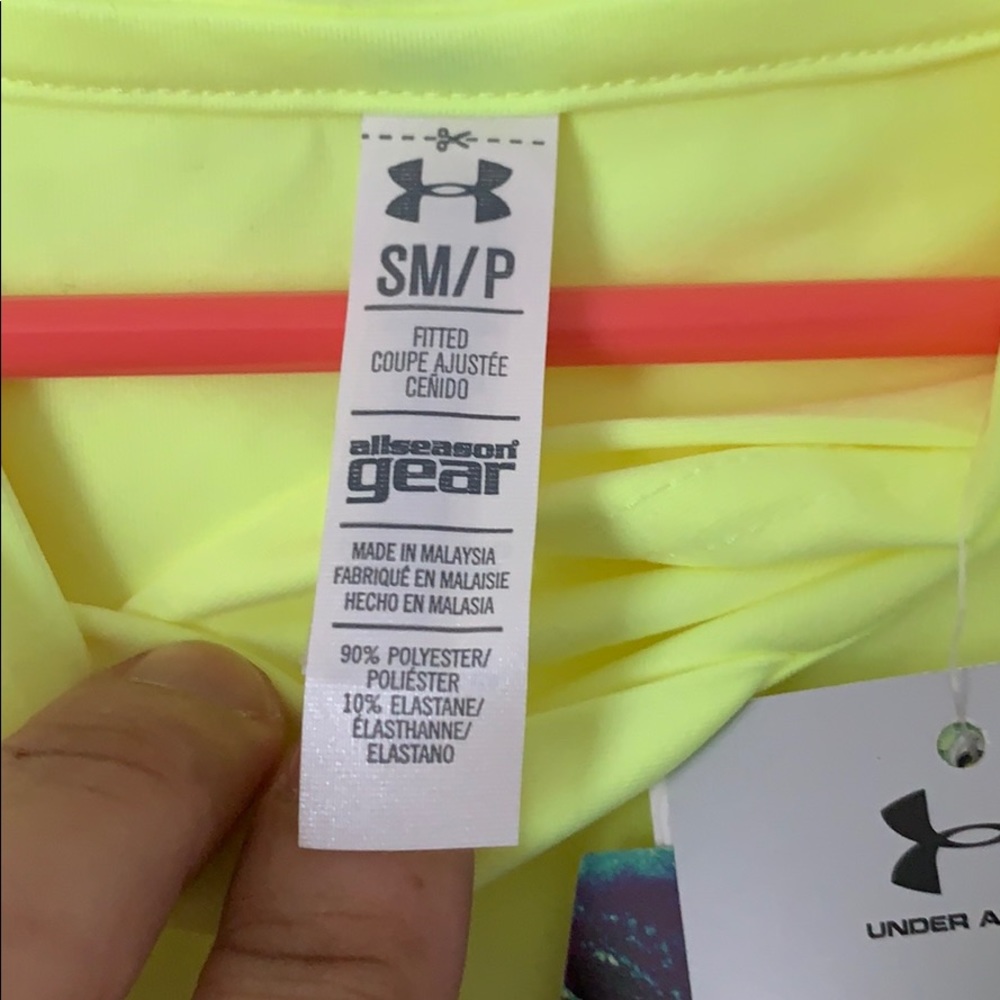 Under Armour AllSeason Training Hoodie NWT - Picture 3 of 4